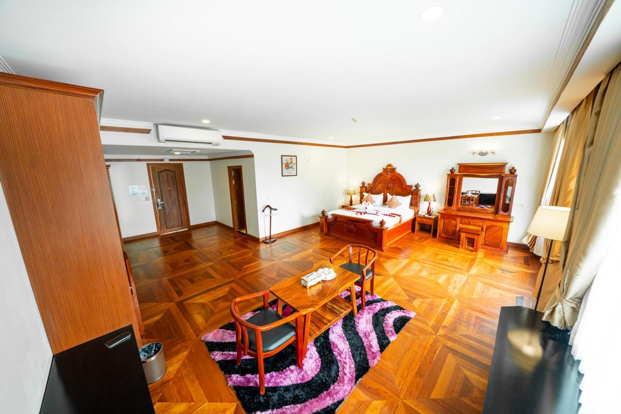 Pursat Riverside Hotel&Spa Exterior foto