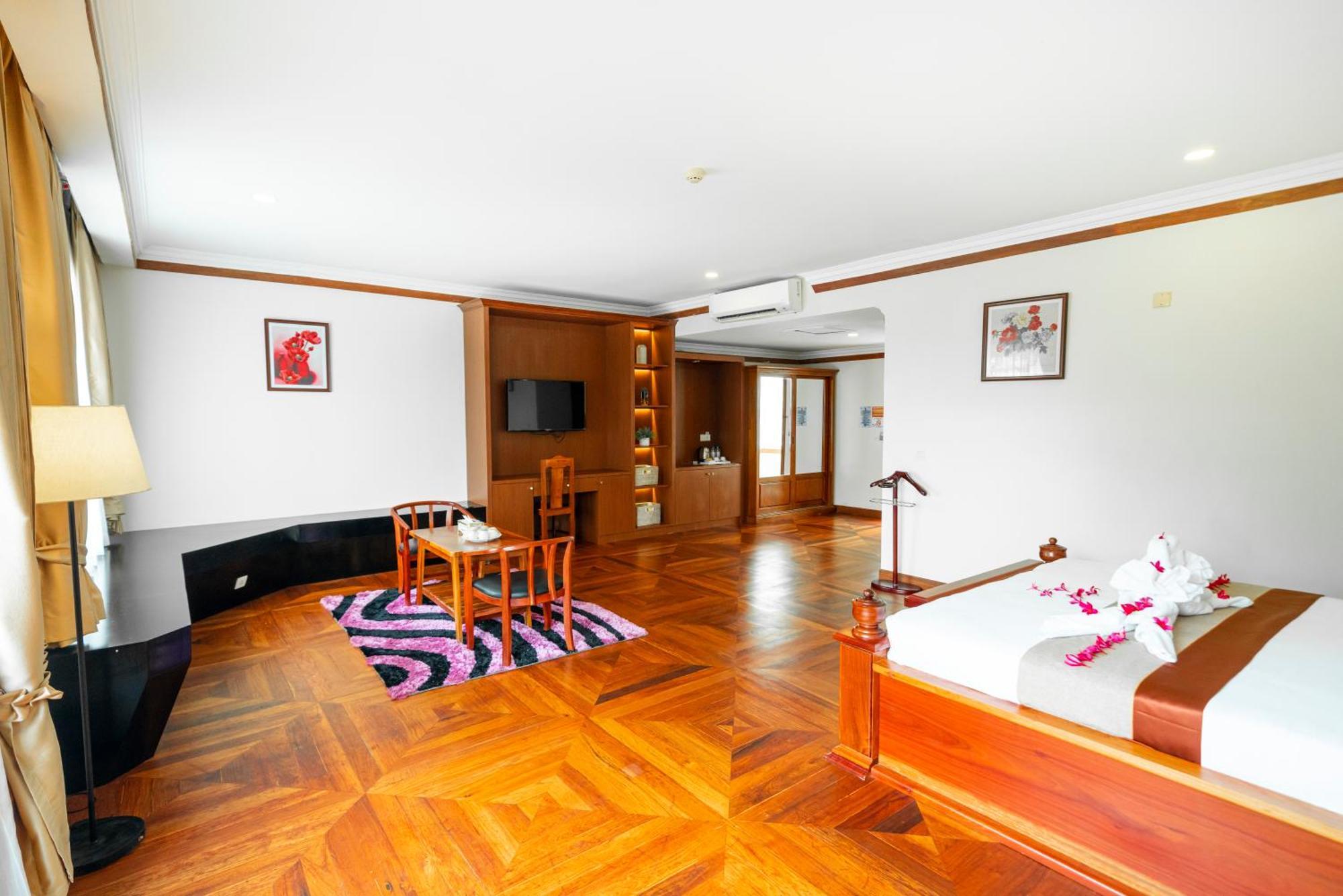 Pursat Riverside Hotel&Spa Exterior foto